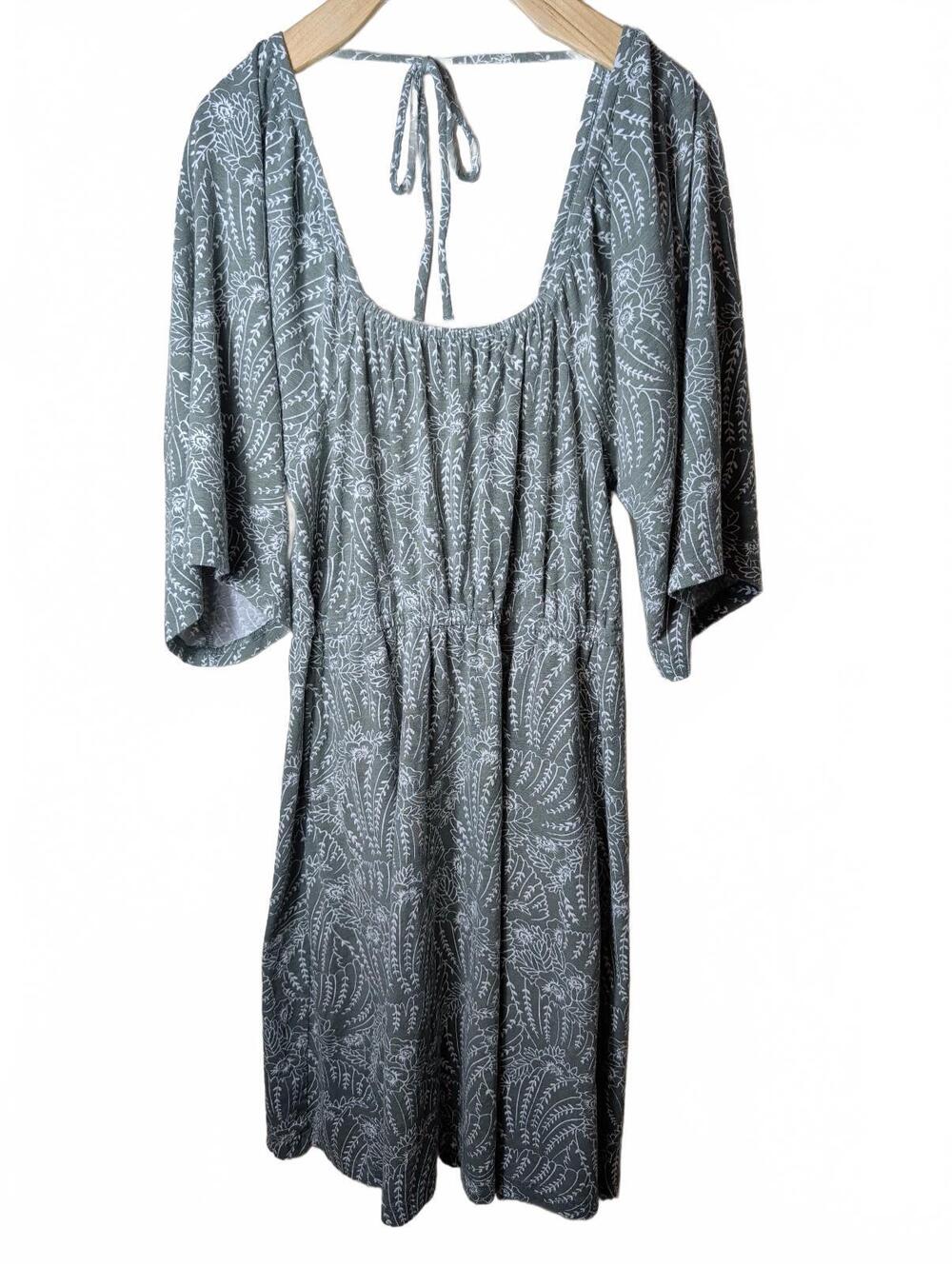 Pact Womens Knee Length Dress Size Medium Green White Floral Organic Cotton